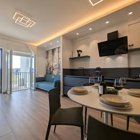 Design Ac Wifi Patio Esterno 5 Min Dal Mare Apartment