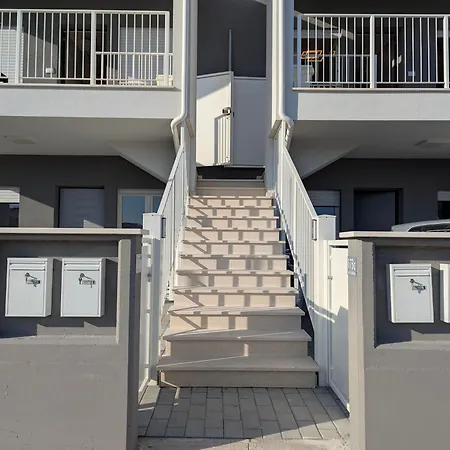 Apartment Design Ac Wifi Patio Esterno 5 Min Dal Mare Civitanova Marche