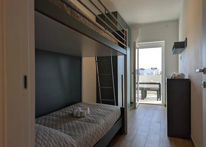Design Ac Wifi Patio Esterno 5 Min Dal Mare 西维尔诺瓦·马尔凯